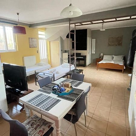 Patras - Independent Studio In Quiet Area Exteriér fotografie