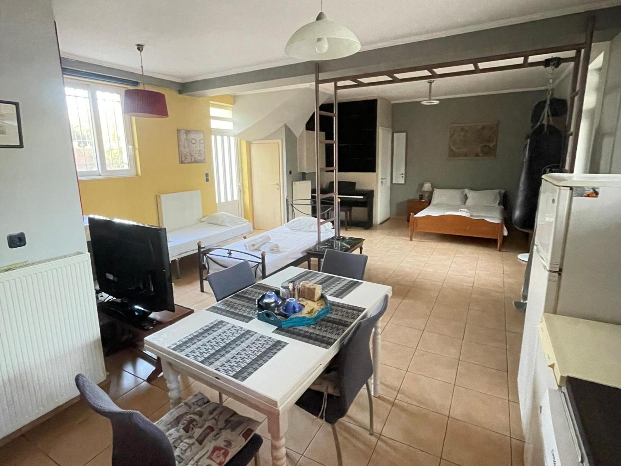 Patras - Independent Studio In Quiet Area Exteriér fotografie